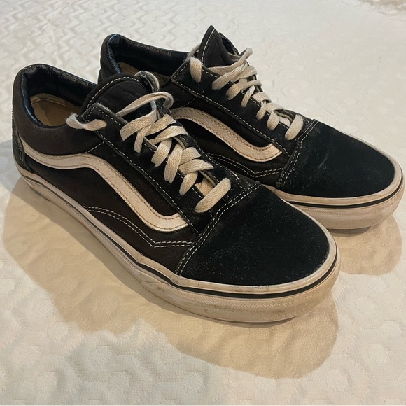 Vans Black Skate Shoes Off The Wall White Stripe Men’s 6 Women’s 7.5 Fair - Picture 1 of 10